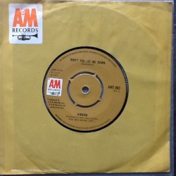 Don't You Let Me Down / Mona Mona