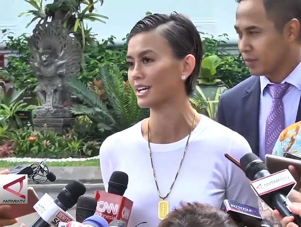 Photo of AGNEZ MO